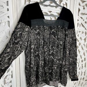 Sundance Black Lace Velvet Burnout Blouse